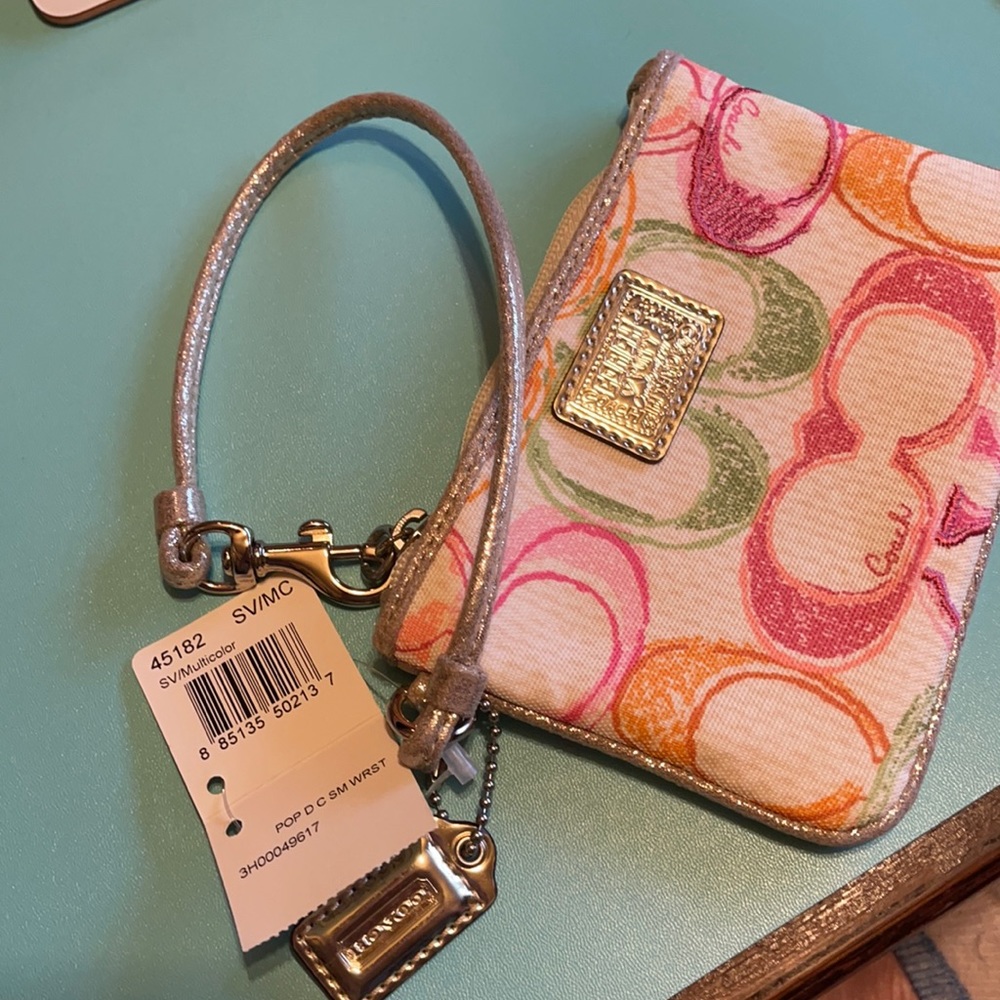 Coach Poppy wristlet